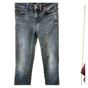 Stretchy skinny jeans